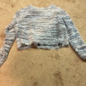 Crop sweater 